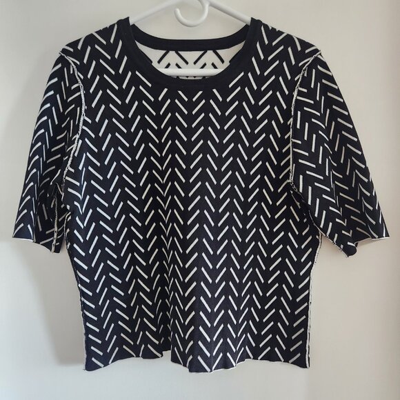 RW&Co White & Black Reversible Sweater / Skirt Set - Picture 4 of 9